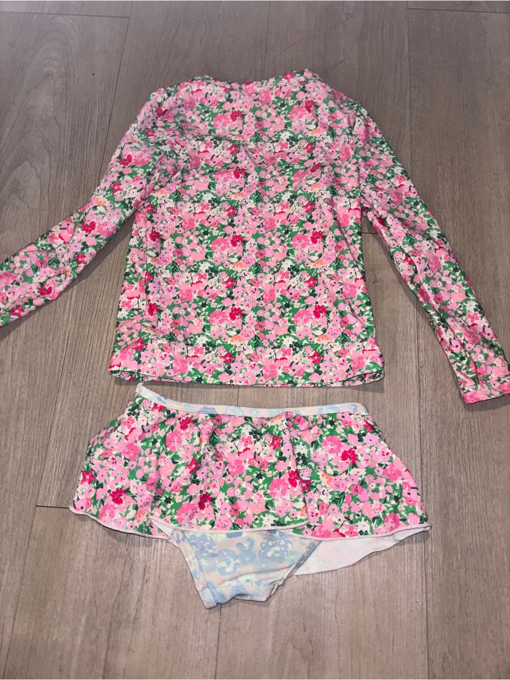 Sweethoney floral swim set 4T long sleeve Rash guard with matching skirt